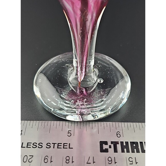 Signed CAS Chris Smith West Virginia Art Glass, Cranberry Bud Vase, Flower Shape - Picture 8 of 9